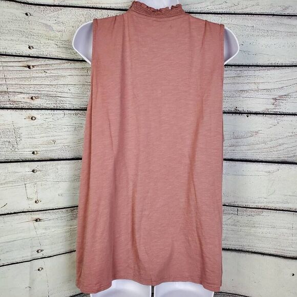 Maurices 2X Mauve Pink Sleeveless Ruffle Neck Henley Smocked Tank Top - Picture 4 of 8